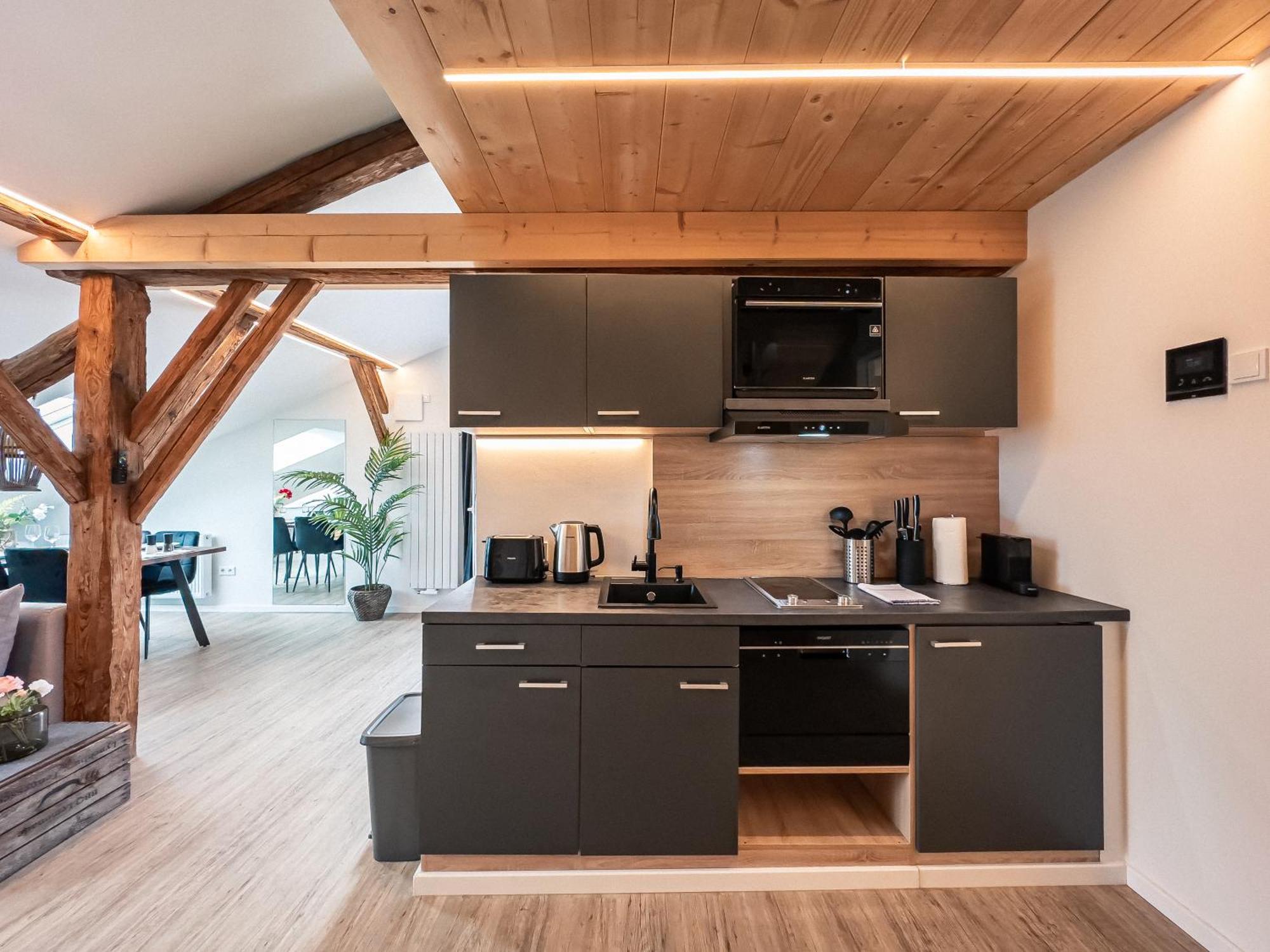 פסאו Crest - Riverside Lofts Mit Parken I Balkon I Kueche I Regendusche מראה חיצוני תמונה